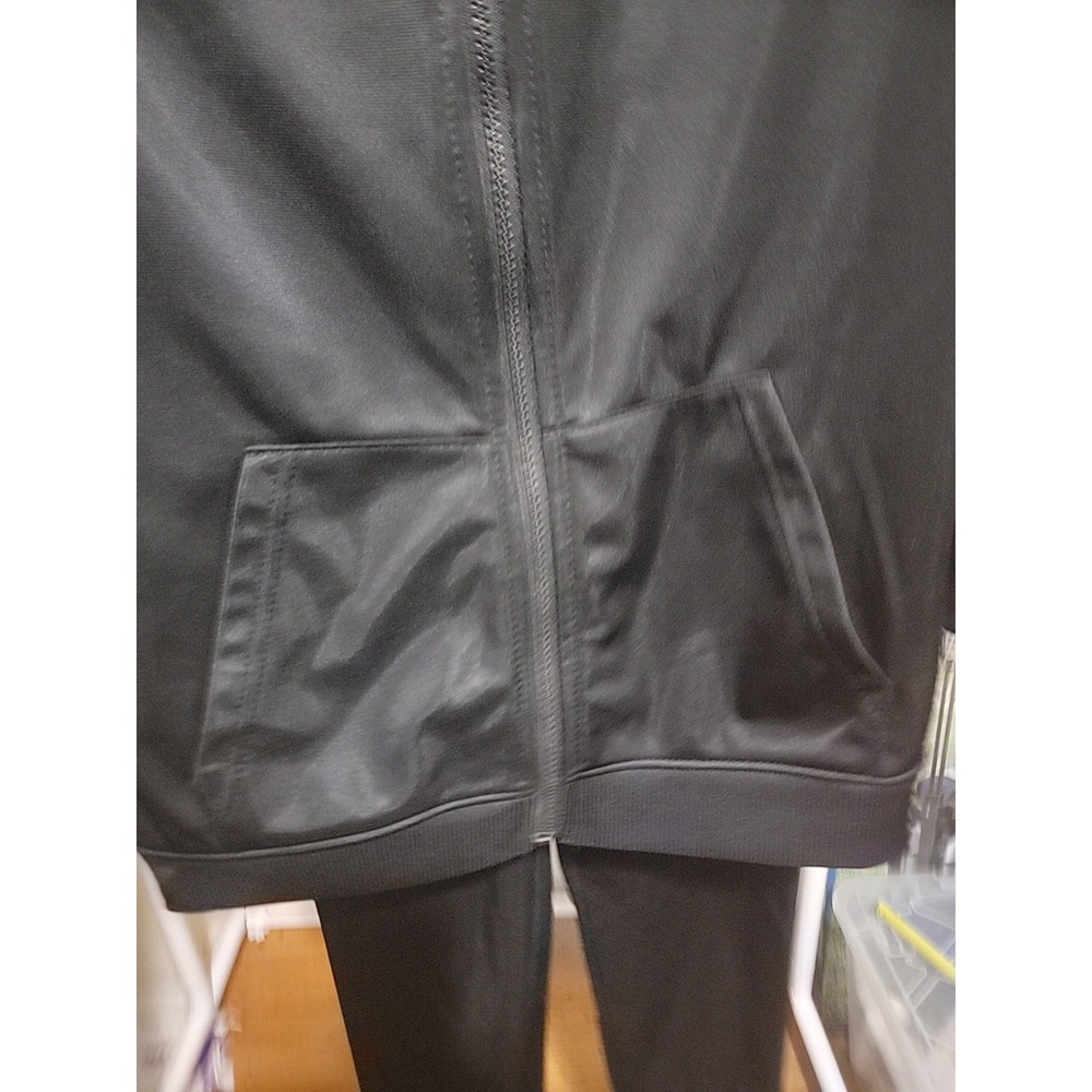 Black 2 piece jogger. Children's  Size 8 Pockets On Jacket And Pants Casual Wear - Picture 3 of 8